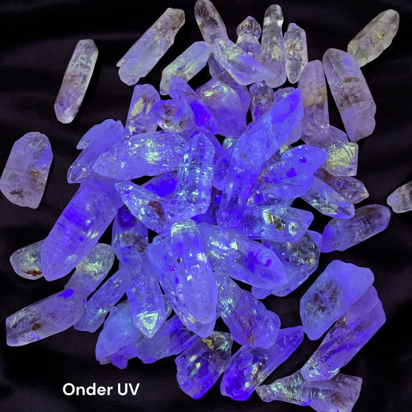 Petroleum kwarts kristallen - random pick