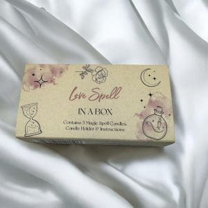 Love spell kit met 3 kaarsjes en houder