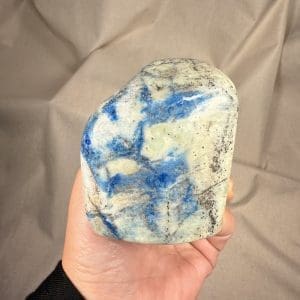 Afghaniet sculptuur - 1