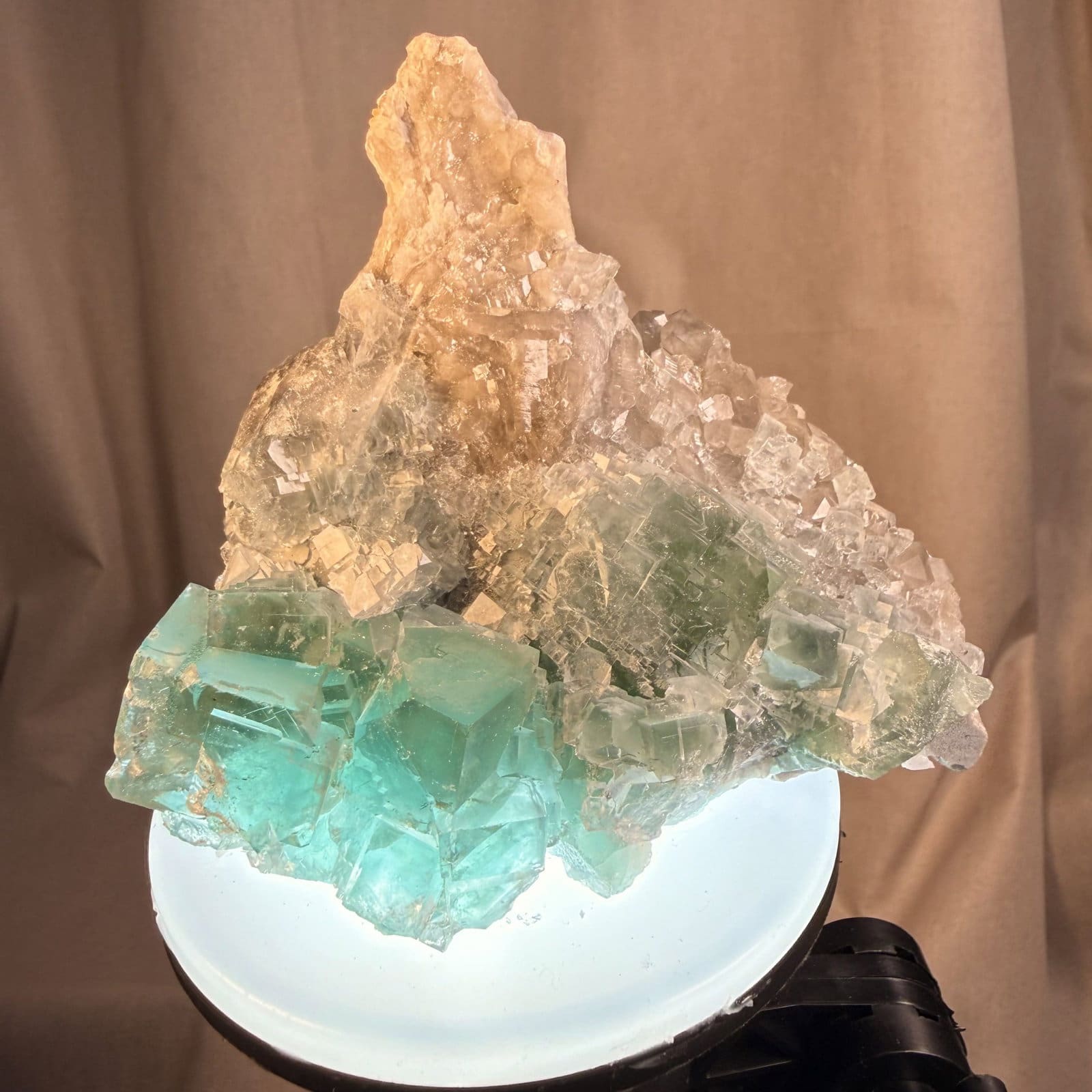 Zhejiang kubus fluoriet cluster - 9