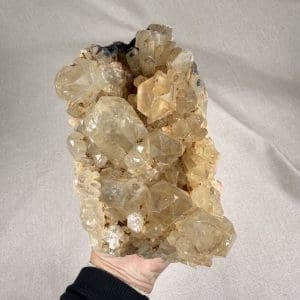 STATEMENT PIECE! Lwena citrien cluster - 53