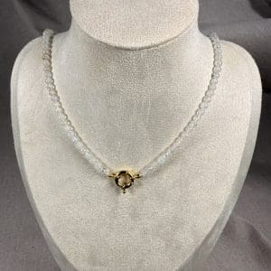 Malagasy maansteen ketting met springslot - goldplated- 45 cm