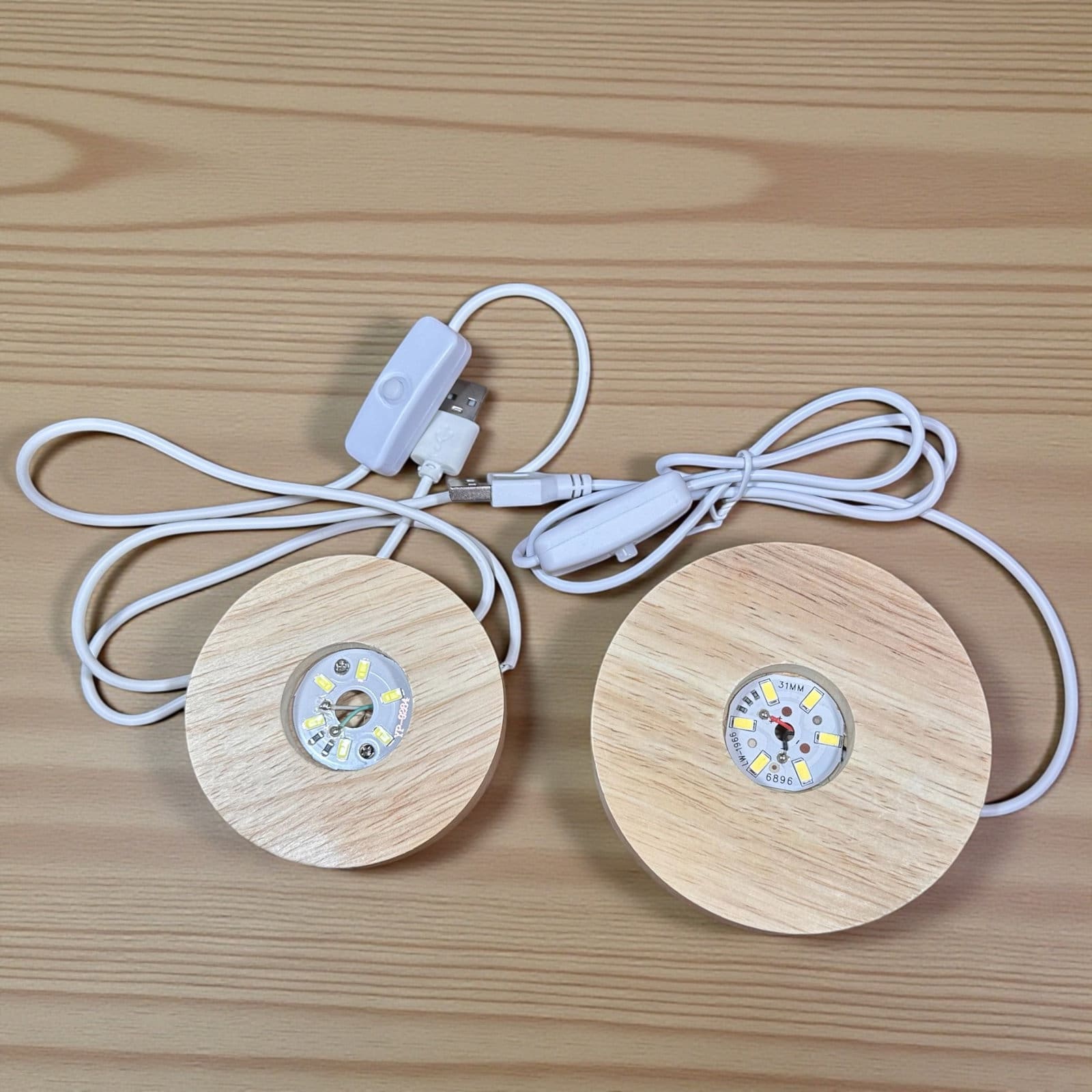 Grote led lamp stenen display - hout