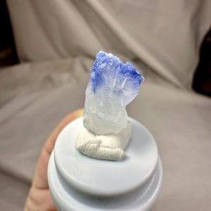 Naald Dumortiriet in kwarts in stolp - 2