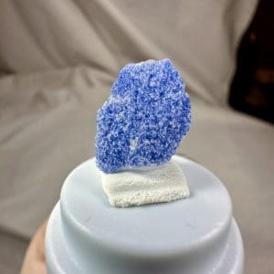 Naald Dumortiriet in kwarts in stolp - 5