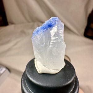 Naald Dumortiriet in kwarts in stolp - 28