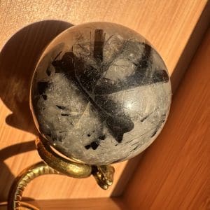 Alternative view of Toermalijnkwarts bol - 10