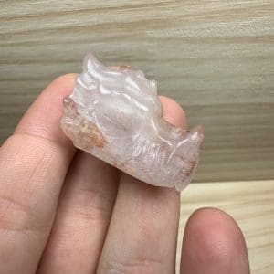 Hematiet kwarts carving - Draakje - Random pick