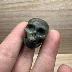 Serpentijn carving - Skull - Random pick