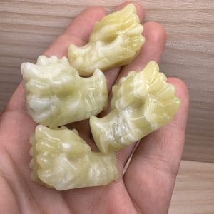 Alternative view of Groene Calciet carving - Draakje - Random pick