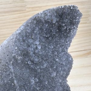 Alternative view of Zwarte Amethist cluster - 17