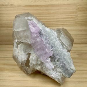 Rookkwarts met Kunziet cluster