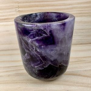 Carving 39 - Chevron Amethist waxinelicht houder