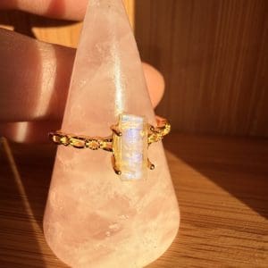 Goldplated 925 zilveren ring – 91 - Regenboog Maansteen