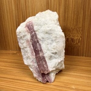 Rubelliet op kwarts cluster - 2