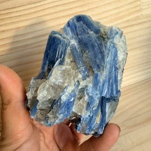 Kyaniet in kwarts cluster - 6