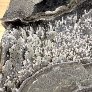 Alternative view of Zwarte chalcedoon cluster - 1