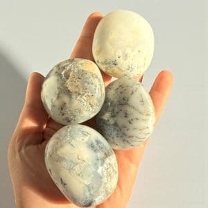 Handstenen - dendriet opaal