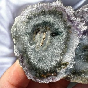 Alternative view of Oog Amethist cluster (stalactiet) - 29