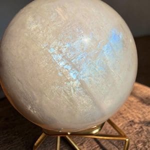 Alternative view of Witte maansteen bol - 8