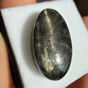 Alternative view of Spectroliet cabochon in venster doosje - 9