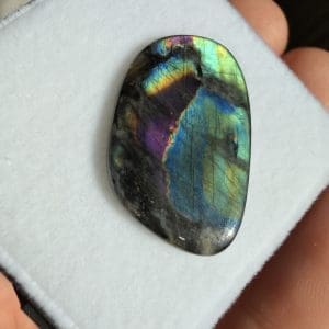 Spectroliet cabochon in venster doosje - 17