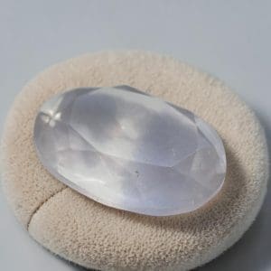 Alternative view of Geslepen Cabochon - Rozenkwarts - 109