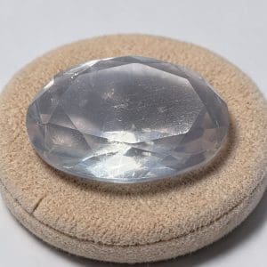 Alternative view of Geslepen Cabochon - Rozenkwarts - 116