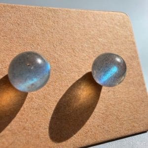 Alternative view of Oorstekers - Labradoriet 5mm - 925 zilver - 4