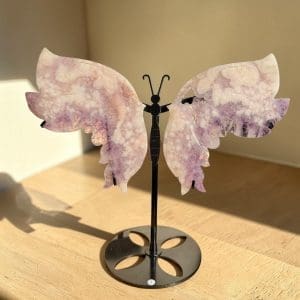 STATEMENT PIECE! Chalcedoon met amethist vlinder op stand - 3
